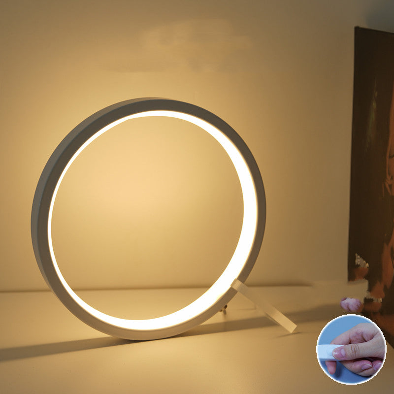 Simple And Multifunctional Night Light For Breast Feeding